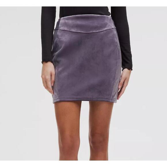 lululemon athletica Dresses & Skirts - Lululemon Scuba High-Rise Mini Skirt Velvet Nightfall Size M - NWT